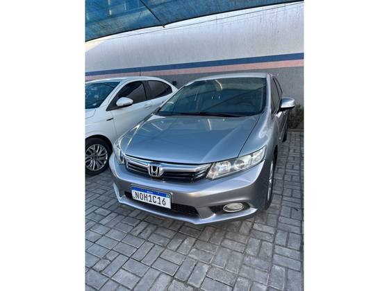 HONDA CIVIC 1.8 LXS 16V FLEX 4P AUTOMÁTICO HONDA CIVIC 1.8 LXS 16V FLEX 4P AUTOMÁTICO